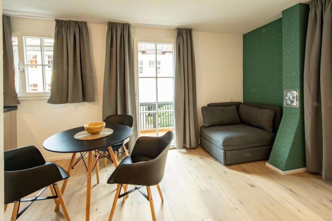Gaestehaus Am Schlossplatz, Z. 2 미르스부르크 외부 사진